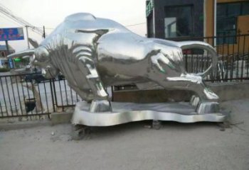 不銹鋼牛雕塑廠家 公園動物小品 鏡面牛雕塑效果