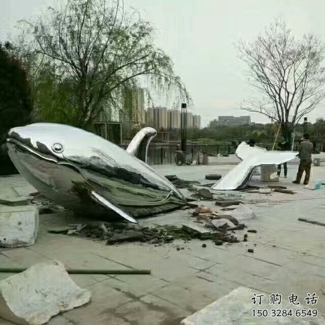 地面魚雕塑廠家 落地景觀小品 不銹鋼魚小品雕塑工廠