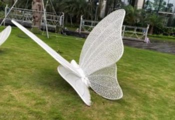 鏤空蝴蝶雕塑廠家 陸地動物裝飾 不銹鋼鏤空動物雕塑