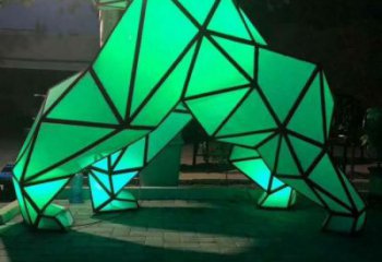 燈光北極熊雕塑廠家 提供不銹鋼北極熊雕塑