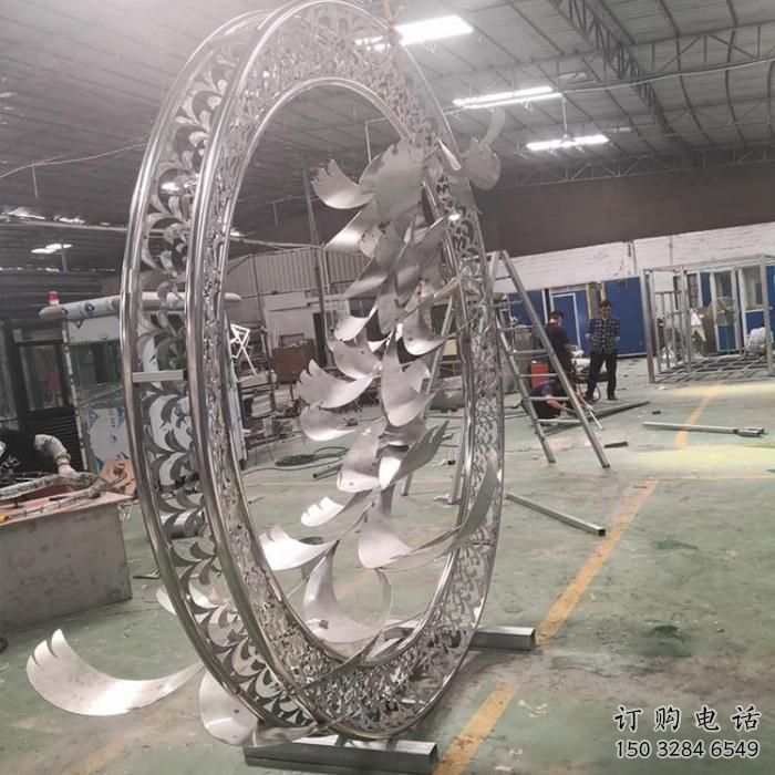 大雁花環雕塑廠家 鏤空花環雕塑 金屬大雁雕塑