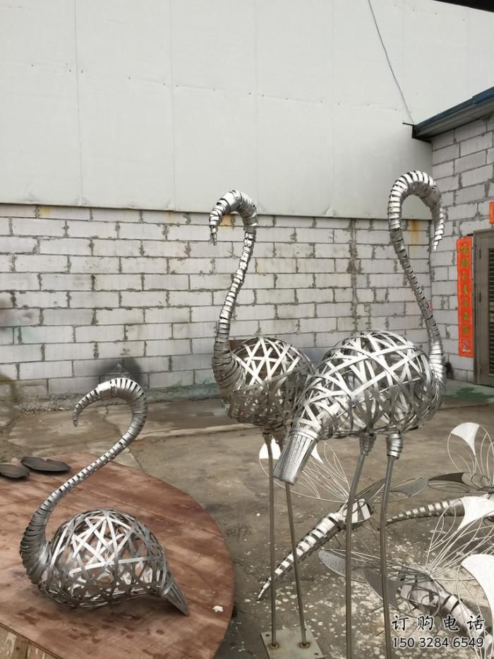 鏤空火烈鳥廠家 亮面編織工藝 金屬火烈鳥雕塑報價