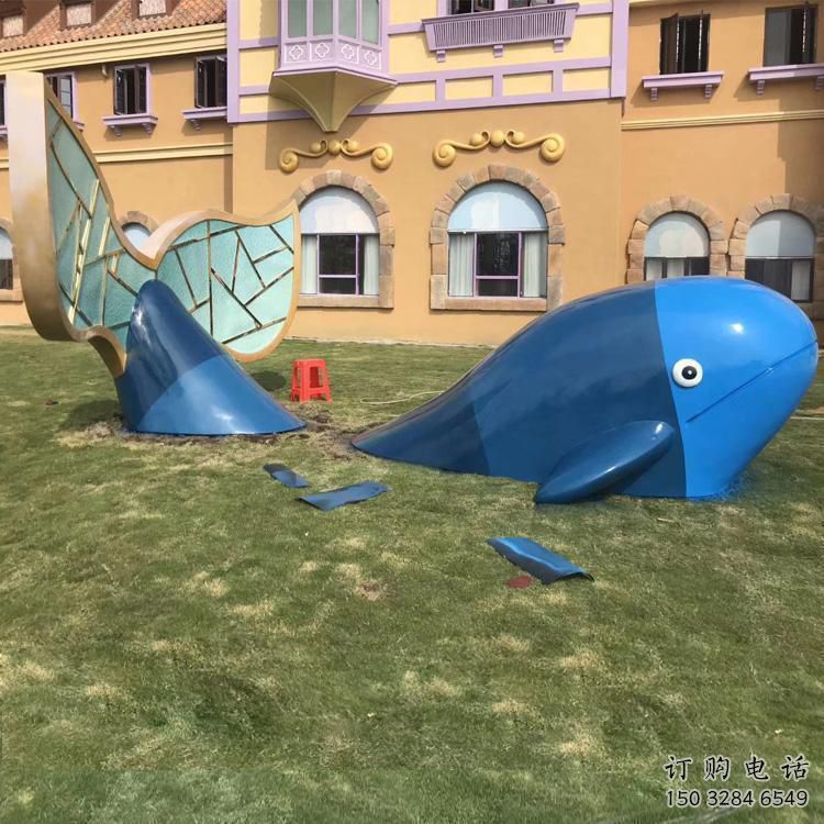 地面魚雕塑 半身魚不銹鋼雕塑