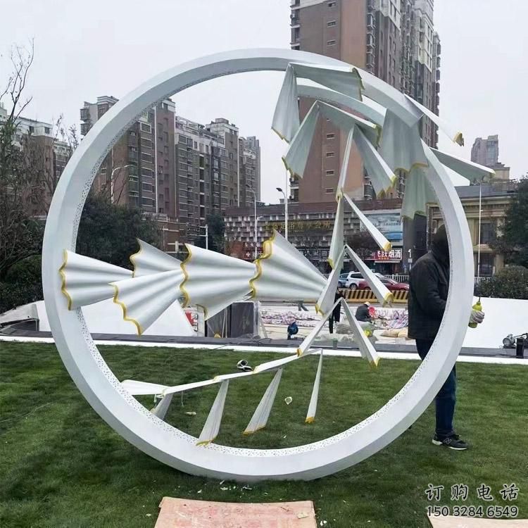 圓環(huán)雕塑 折紙圓環(huán)雕塑 不銹鋼圓環(huán)雕塑廠家
