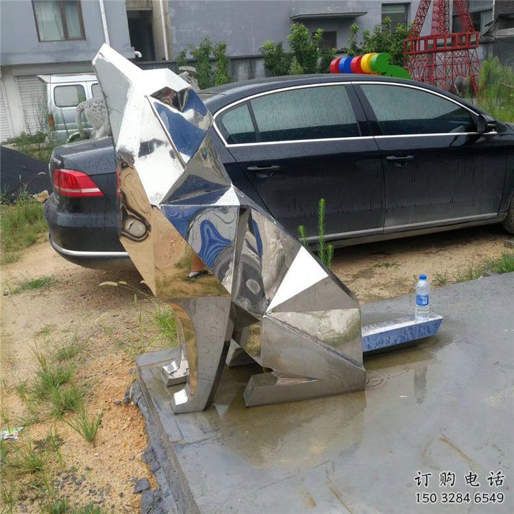 鏡面狼雕塑 幾何動(dòng)物擺件 庭院不銹鋼狼雕塑廠家