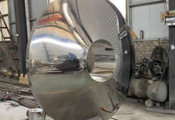 圓環(huán)雕塑 鏡面異形擺件 大型鏡面圓環(huán)雕塑廠家