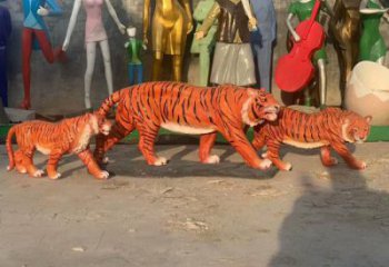 彩繪老虎雕塑廠家 卡通噴漆小品 草地仿真老虎雕塑