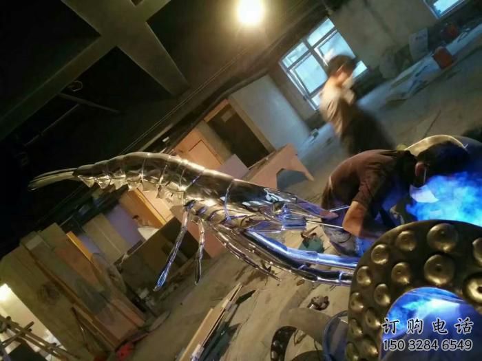 鏡面龍蝦雕塑廠家 現(xiàn)代公園擺件 游樂場異形龍蝦雕塑