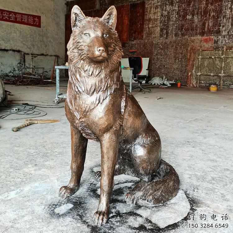 仿古狼雕塑廠家 酒店賓館小品 玄關(guān)現(xiàn)代狼雕塑