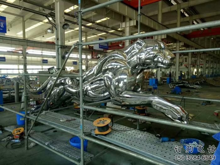 大門口獵豹雕塑廠家 歐式賓館擺件 戶外大型獵豹雕塑