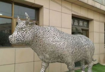 戶外鏤空牛雕塑廠家 卡通噴漆小品 游樂場異形鏤空牛雕塑