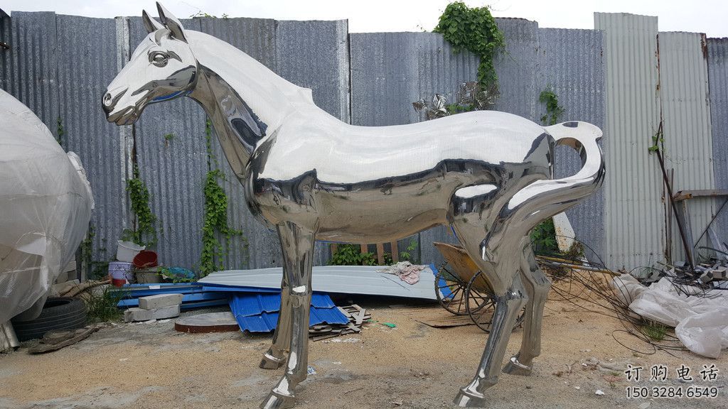 別墅區馬雕塑廠家 卡通創意小品 農村現代馬雕塑