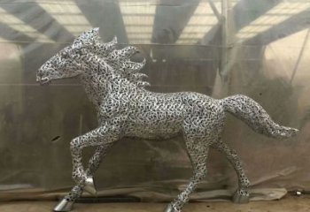 街道馬雕塑廠家 創意村口小品 酒店鏤空馬雕塑