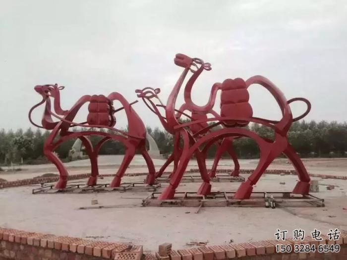 異形駱駝雕塑廠家 抽象幾何擺件 酒店剪紙駱駝雕塑