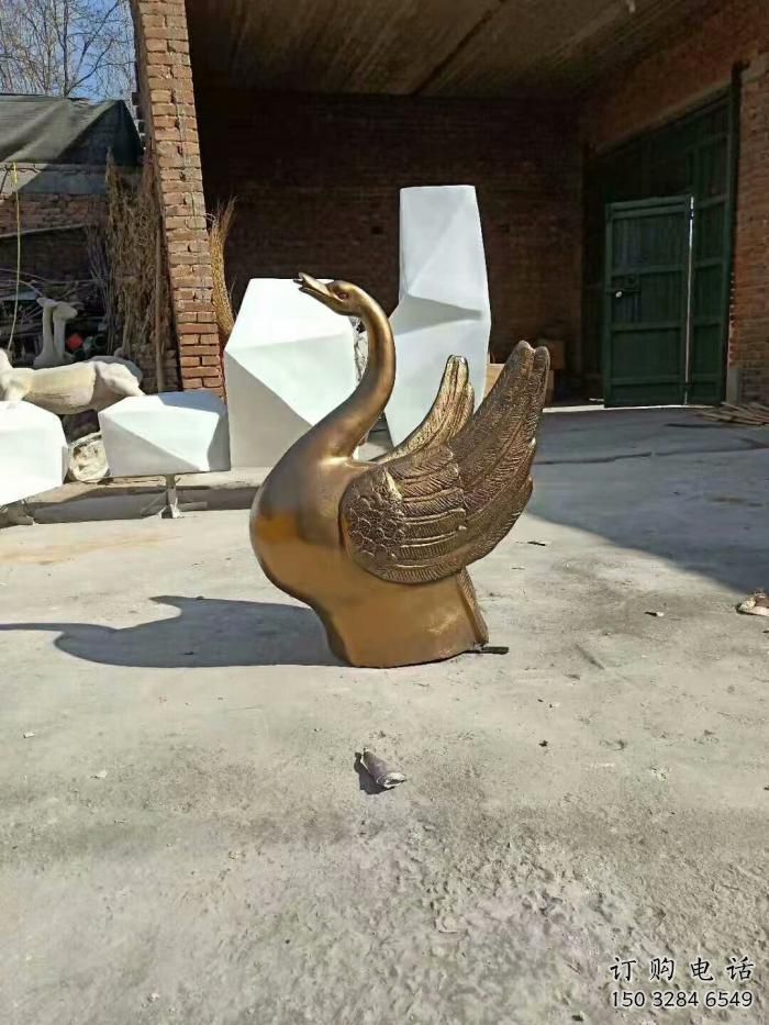 仿古鵝雕塑廠家 抽象公園小品 戶(hù)外噴水鵝雕塑