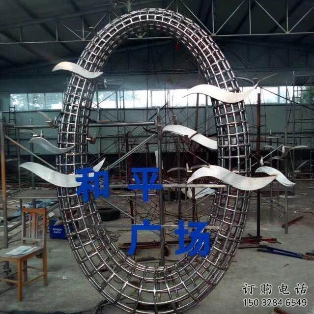 鏡面飛燕雕塑廠家 現(xiàn)代戶外擺件 游樂場異形飛燕雕塑