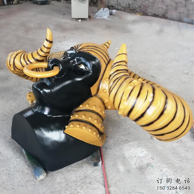 抽象牛角雕塑廠家 創(chuàng)意村口擺件 戶外彩繪牛角雕塑