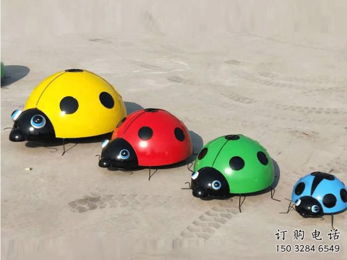 街道甲殼蟲雕塑廠家 創(chuàng)意戶外小品 酒店拉絲甲殼蟲雕塑