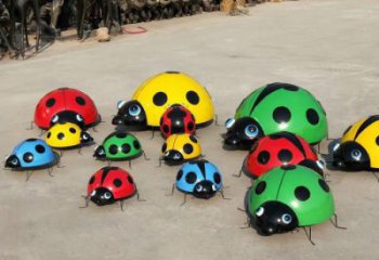 幼兒園甲殼蟲雕塑廠家 卡通噴漆小品 室內(nèi)異形甲殼蟲雕塑