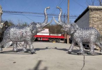 幾何牛雕塑廠家 中式室內(nèi)擺件 草地鏤空牛雕塑