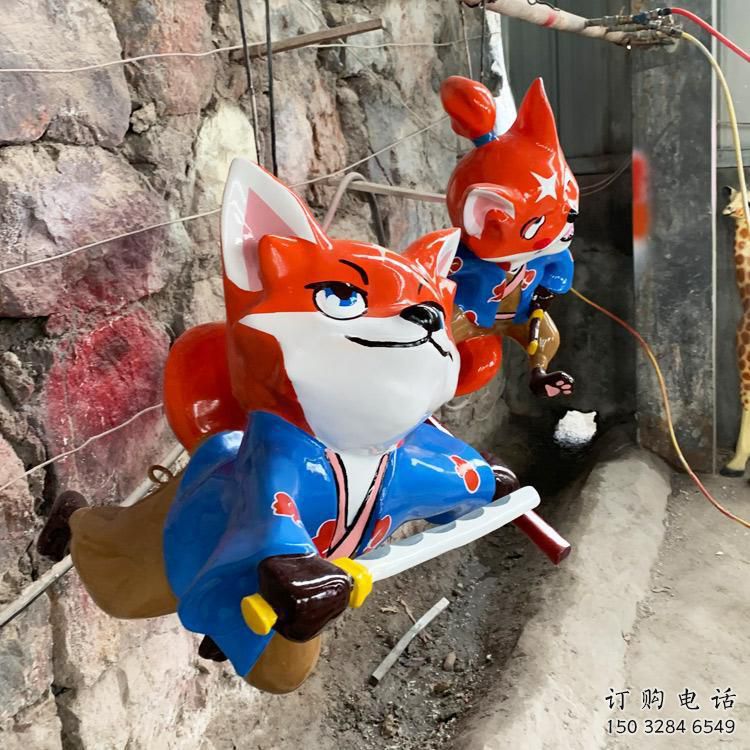 彩繪狐貍雕塑廠家 大型抽象擺件 風(fēng)景區(qū)仿真狐貍雕塑