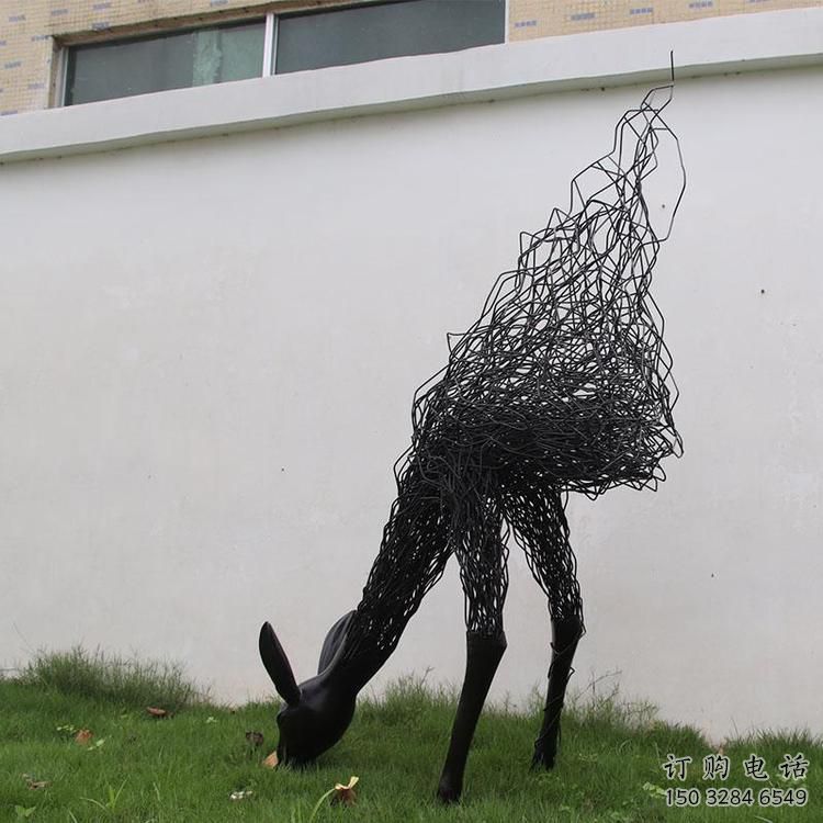 烤漆鹿頭雕塑廠(chǎng)家 戶(hù)外賓館擺件 公園抽象鹿頭雕塑