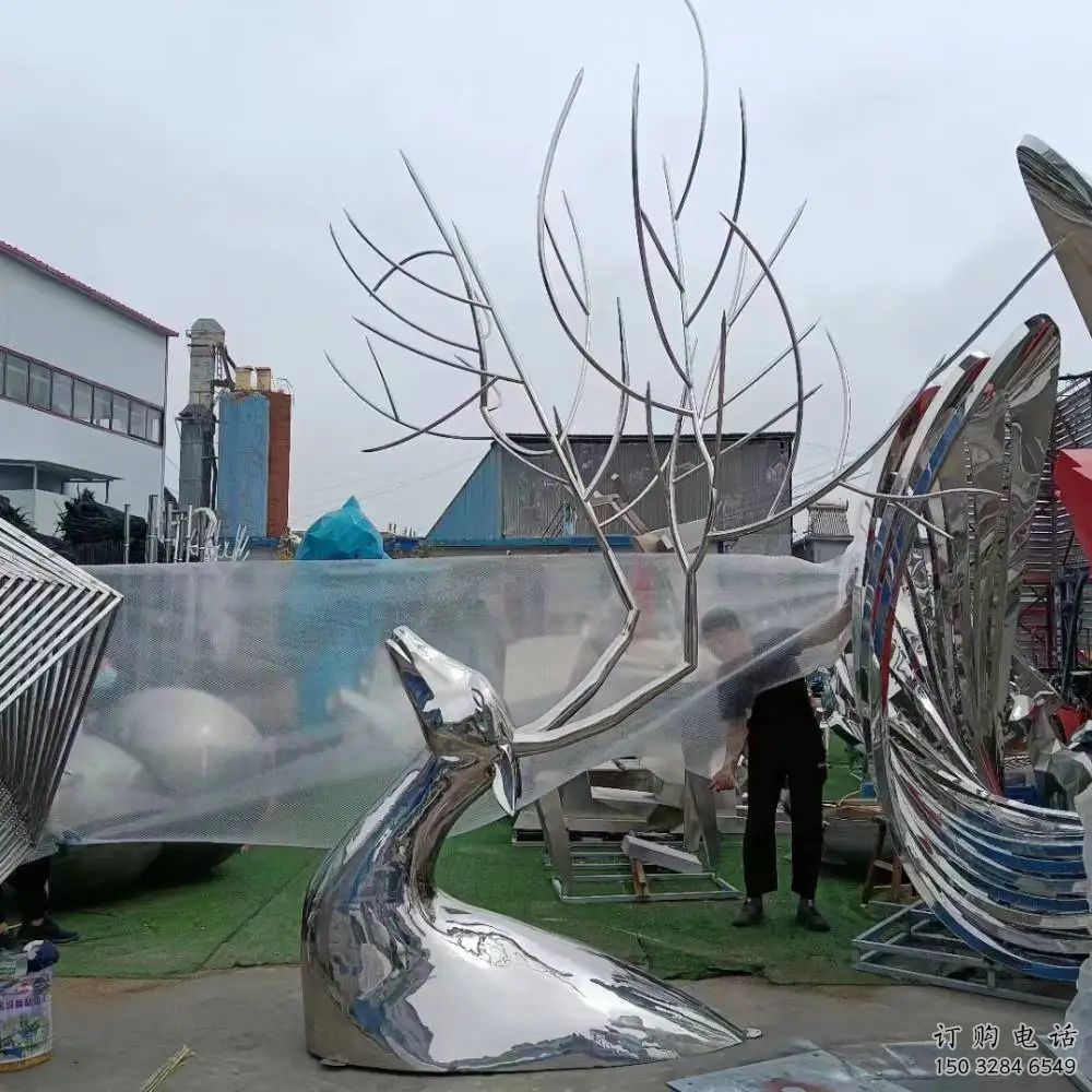鍛造鹿頭雕塑廠家 卡通鏡面擺件 廣場抽象鹿頭雕塑