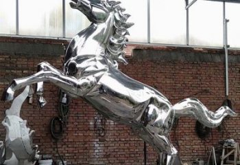 鍛造奔馬雕塑廠家 現(xiàn)代創(chuàng)意擺件 廣場鏡面奔馬雕塑