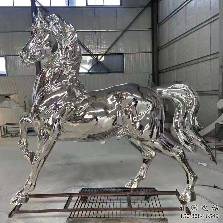 賓館奔馬雕塑廠家 歐式仿真小品 鏡面仿真奔馬雕塑