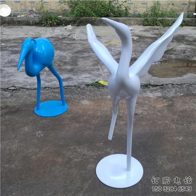 公園雀鳥雕塑廠家 中式烤漆小品 風(fēng)景區(qū)仿真雀鳥雕塑