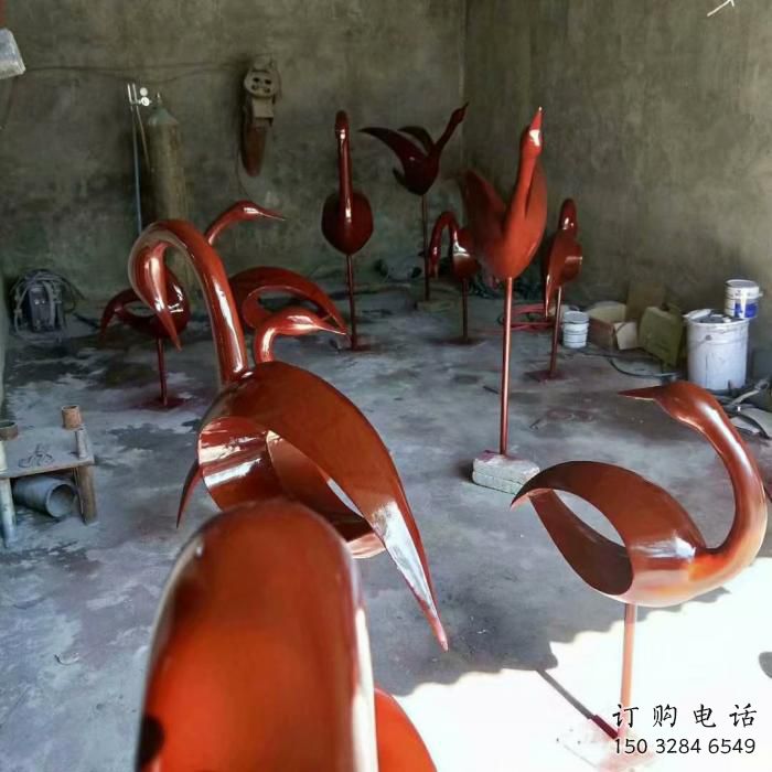 游樂場雀鳥雕塑廠家 抽象鏤空擺件 住宅小區烤漆雀鳥雕塑