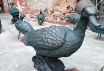 仿古鴨子雕塑廠家 戶外公園小品 廣場彩繪鴨子雕塑