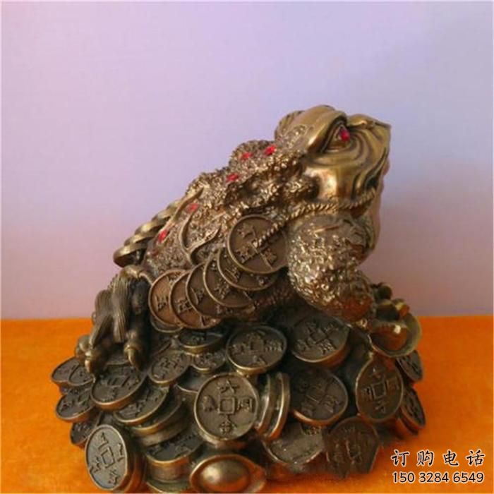 噴漆金蟾雕塑廠家 現代廣場小品 大型酒店金蟾雕塑