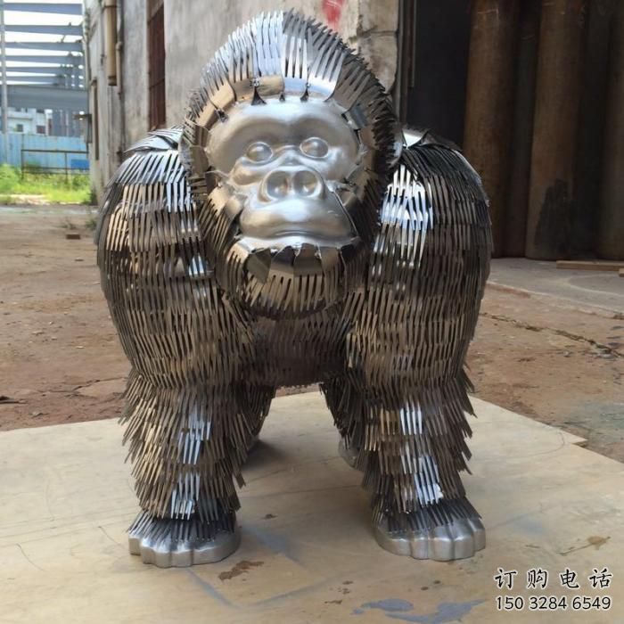 噴漆大猩猩雕塑廠家 卡通廣場小品 大型切面大猩猩雕塑