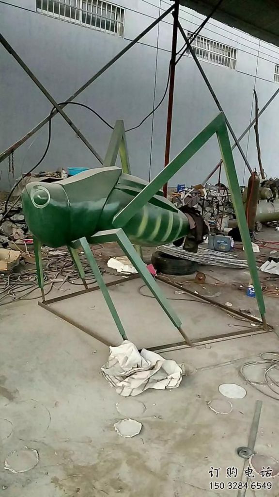 街道蟈蟈雕塑廠家 創意小品 酒店拉絲蟈蟈雕塑