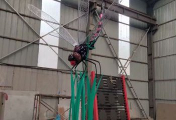 烤漆蜻蜓點水雕塑廠家 戶外擺件 大型蜻蜓點水雕塑
