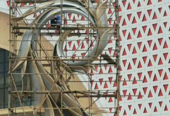 彩繪鳳鳥雕塑廠家 卡通噴漆小品 現(xiàn)代切面鳳鳥雕塑