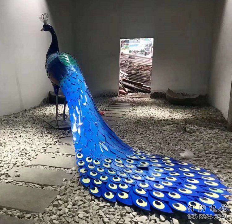 商業(yè)街孔雀雕塑廠家 大型抽象擺件 步行街異形孔雀雕塑