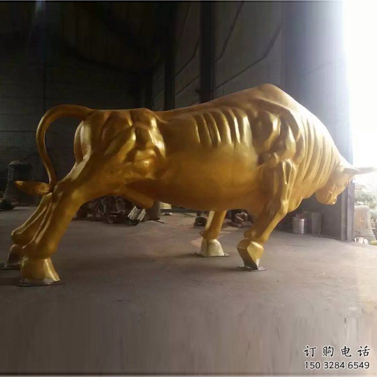 烤漆金牛雕塑廠家 戶外賓館擺件 大型現(xiàn)代金牛雕塑