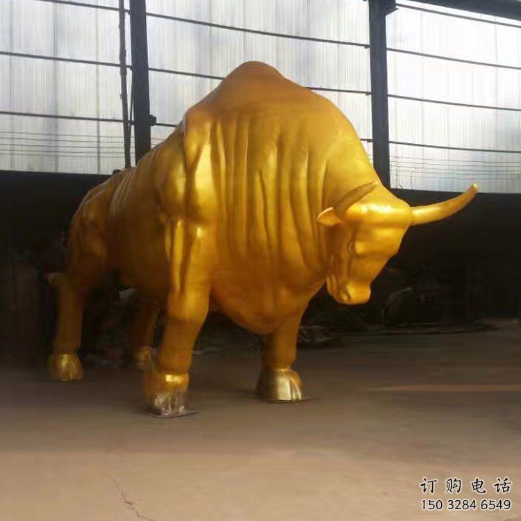 別墅金牛雕塑廠家 戶外噴漆小品 創意金牛雕塑