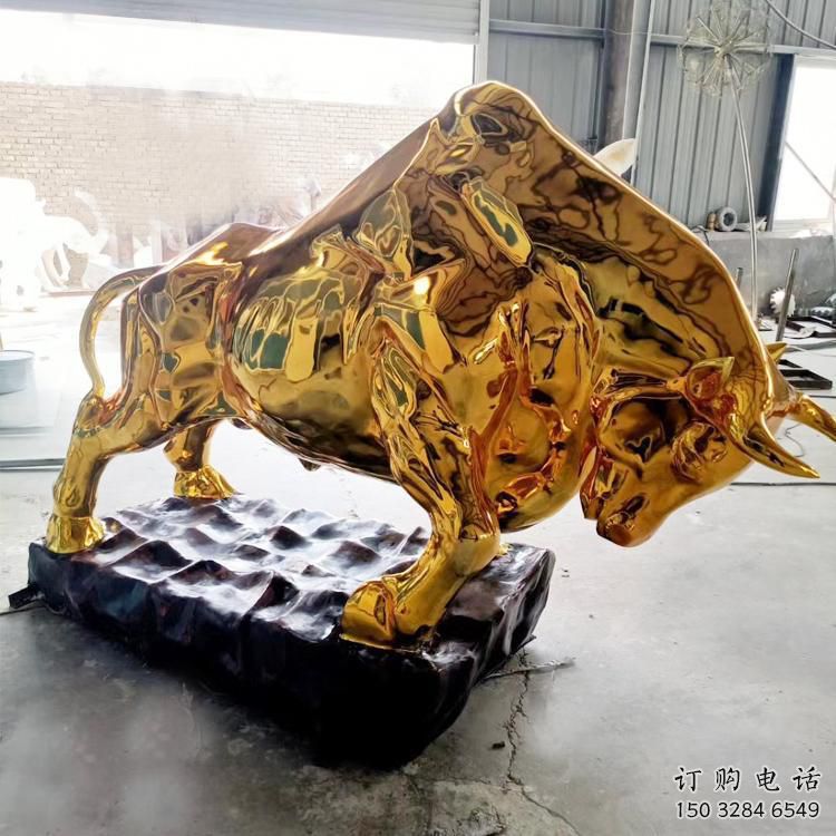 游樂場金牛雕塑廠家 現(xiàn)代電鍍擺件 公園廣場金牛雕塑