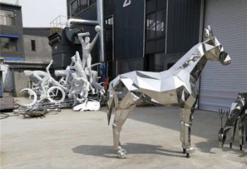 商業(yè)街駿馬雕塑廠家 大型鏡面擺件 步行街異形駿馬雕塑