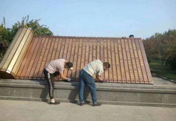 烤漆竹簡雕塑廠家 現(xiàn)代小品 戶外不銹鋼竹簡雕塑