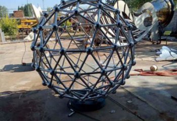 鏡面圓球雕塑廠家 大型現代擺件 鏤空不銹鋼圓球雕塑