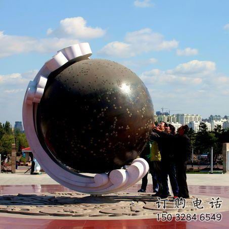 戶外地球雕塑廠家 公園廣場(chǎng)小品 鍛造不銹鋼地球雕塑