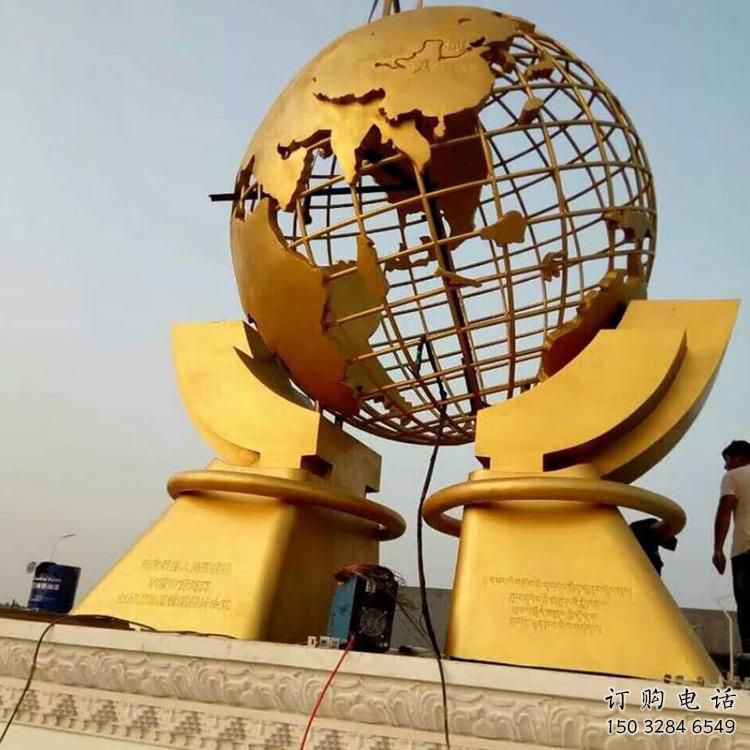 別墅區(qū)地球儀雕塑廠家 大型別墅區(qū)擺件 不銹鋼地球儀雕塑