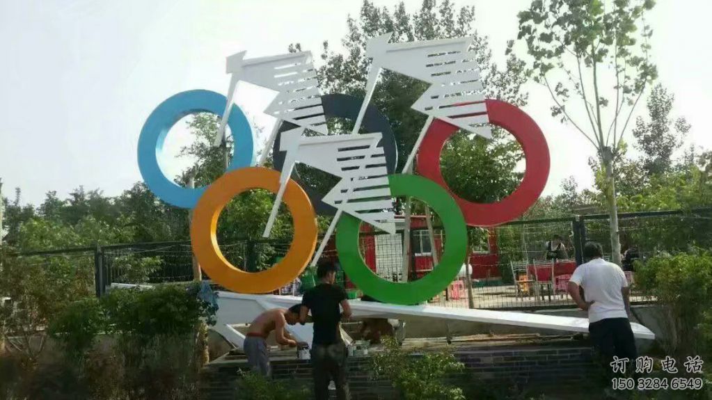 街頭五環雕塑廠家 大型別墅區擺件 現代不銹鋼五環雕塑