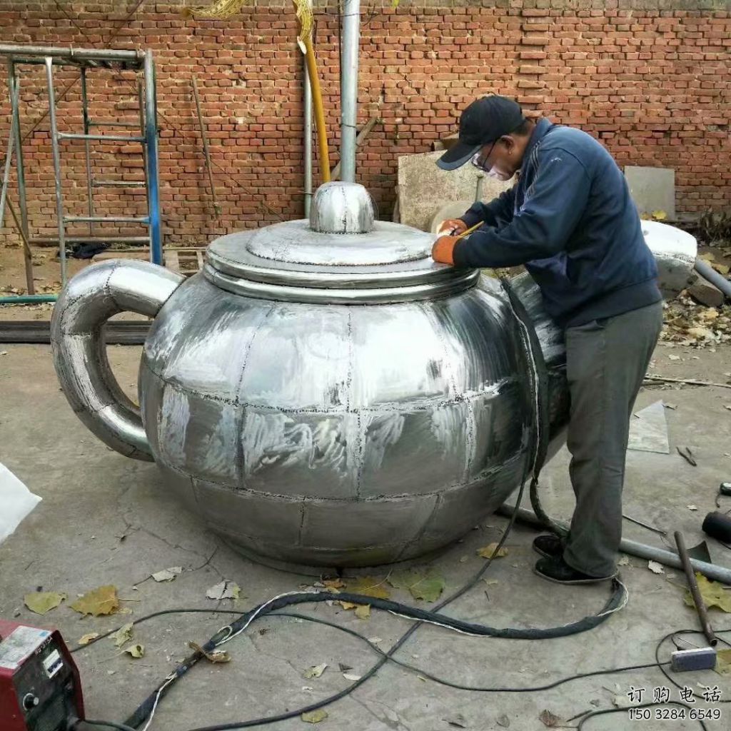 中式茶壺雕塑廠家 噴水小品 懸空不銹鋼茶壺雕塑生產