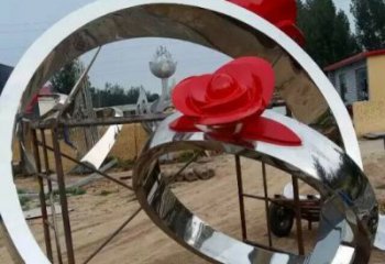 鏡面指環(huán)雕塑廠家 烤漆大型擺件 現(xiàn)代不銹鋼指環(huán)雕塑