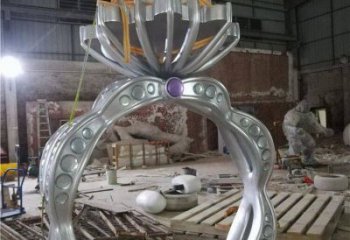 大型商場戒指雕塑廠家 現代擺件 鏡面不銹鋼戒指雕塑